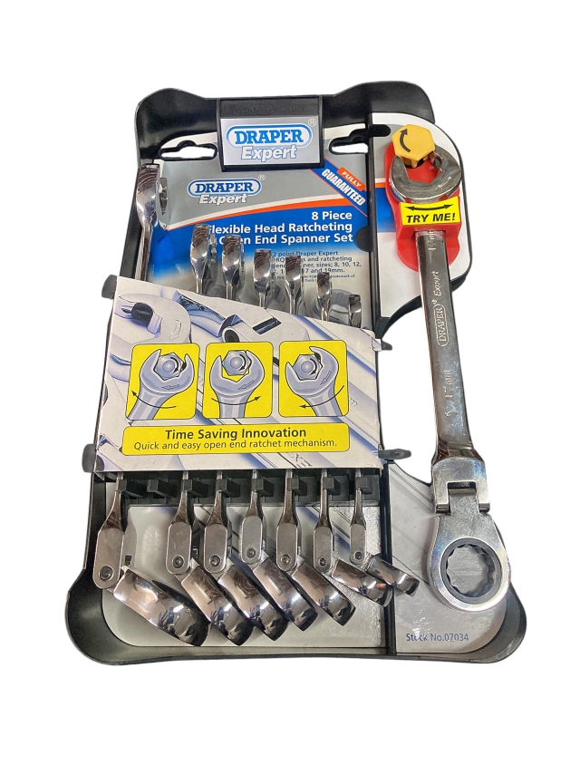 8 PIECE FLEXIBLE HEAD RATCHETING OPEN END SPANNER SET