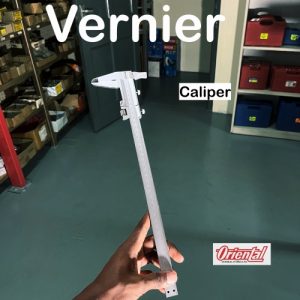 VERNIER SCALE CALIPER WITH FINE ADJUSTMENT